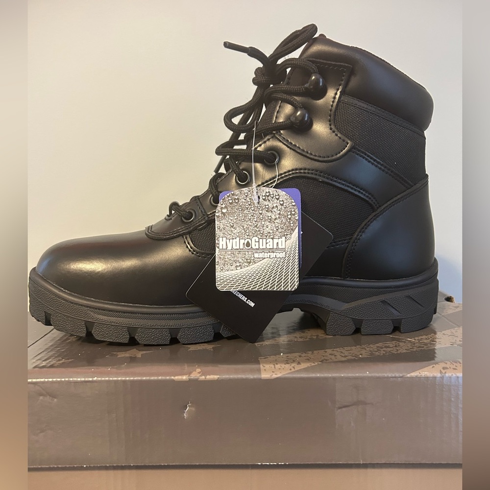 New Skechers tractical boots size 9